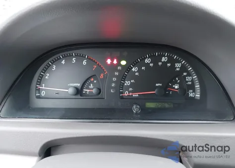 2004 Toyota Camry Le z USA, uszkodzony, nr VIN 4T1BE32K14U897186